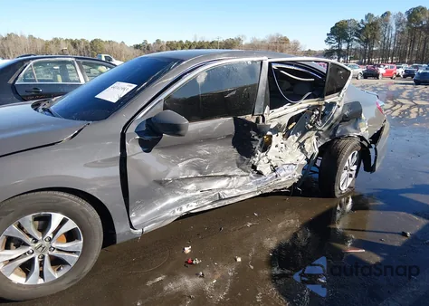 2015 Honda Accord Lx z USA, uszkodzony, nr VIN 1HGCR2F30FA107375